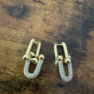 Elegant Gold tone and Silver Women's Earrings